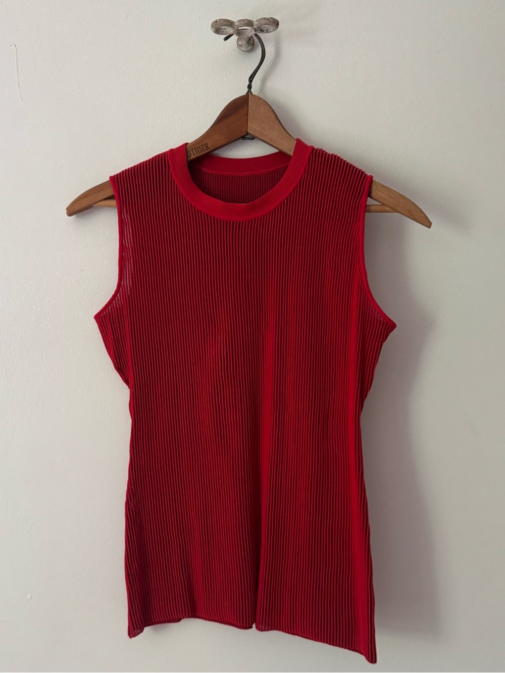 Red and Black Rib Knit Mockneck Tank/Sleeveless Top.
